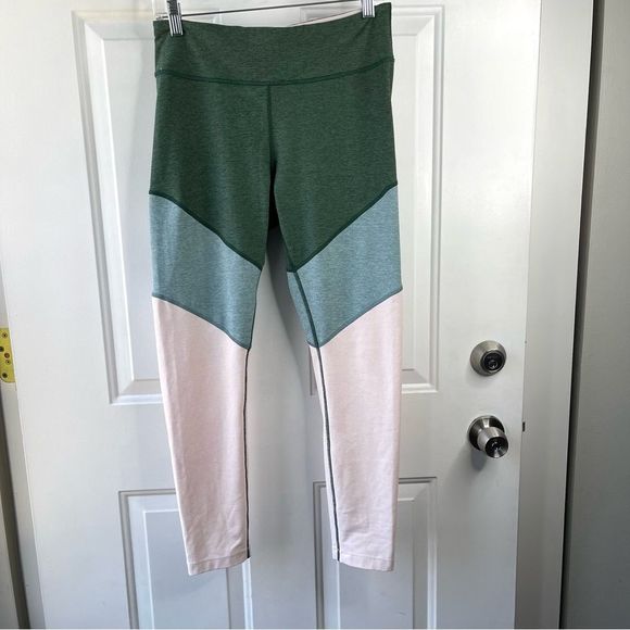 Outdoor Voices 7/8 Spring Tri Color Green Pink Light Green Leggings Size L - Picture 2 of 7
